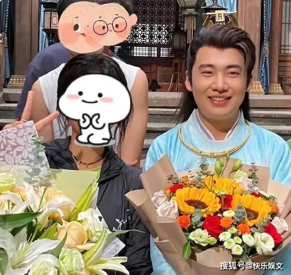 《庆余年2》终于曝光了杀青照!郭麒麟的造型变得肥头大耳(图2) 《庆余年2》终于曝光了杀青照!郭麒麟的造型变得肥头大耳(图2)