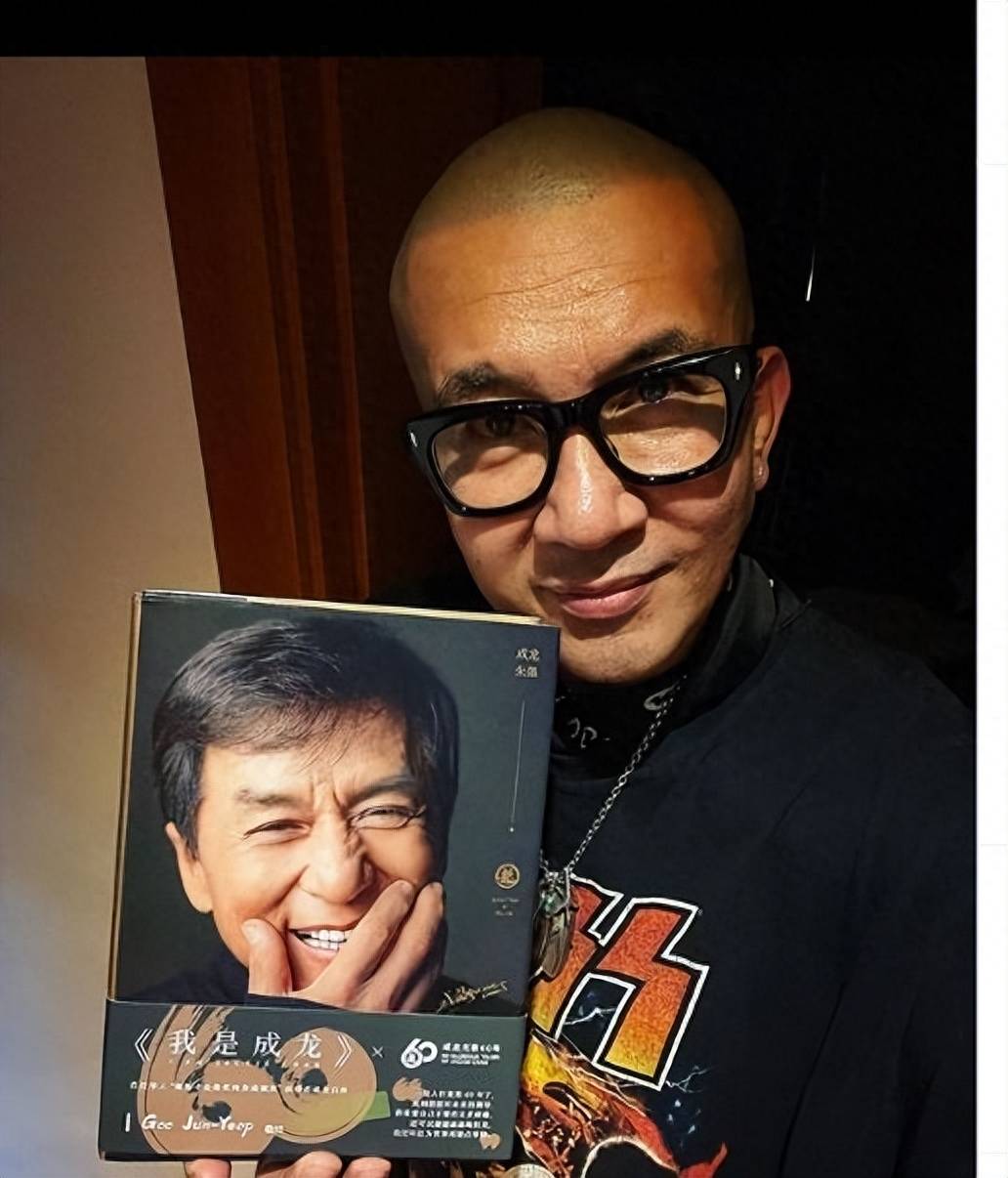 大S现任丈夫具俊晔现身台北国际艺术博览会,媒体专访警告汪小菲“不要再说谎”(图5) 大S现任丈夫具俊晔现身台北国际艺术博览会,媒体专访警告汪小菲“不要再说谎”(图5)