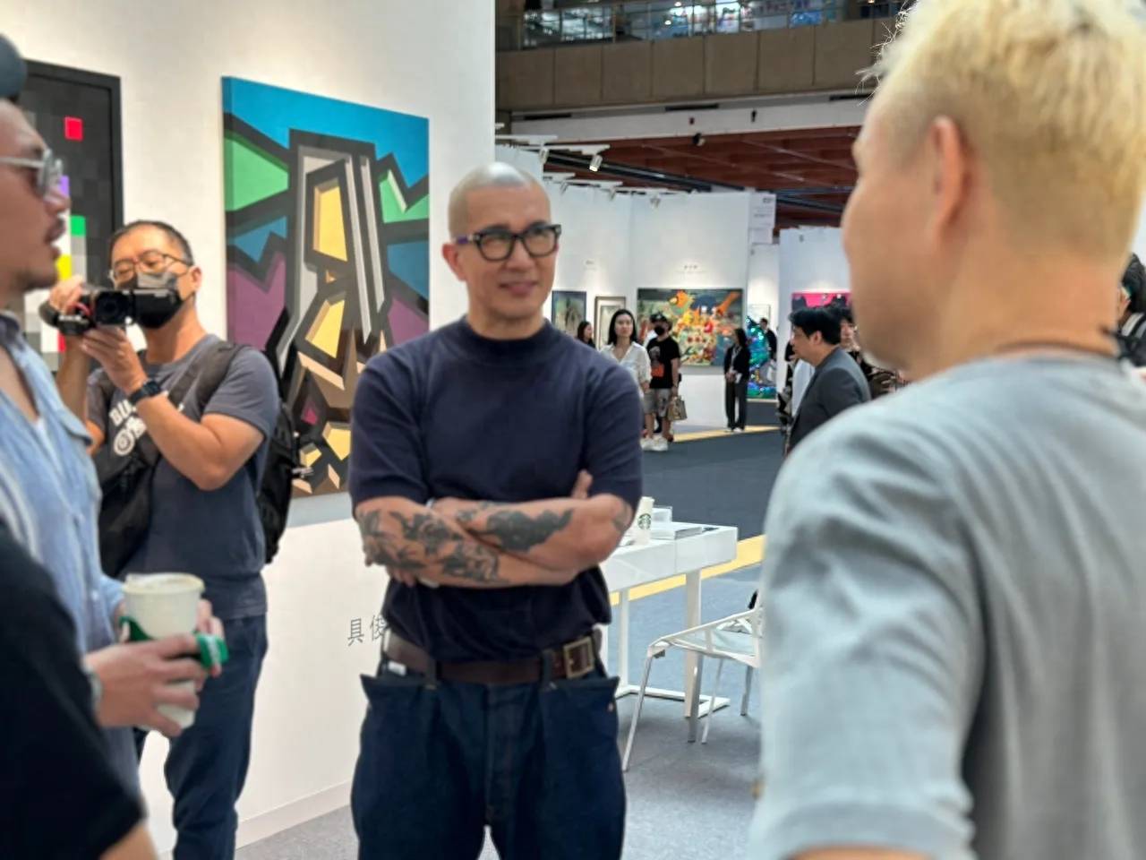 大S现任丈夫具俊晔现身台北国际艺术博览会,媒体专访警告汪小菲“不要再说谎”(图1) 大S现任丈夫具俊晔现身台北国际艺术博览会,媒体专访警告汪小菲“不要再说谎”(图1)