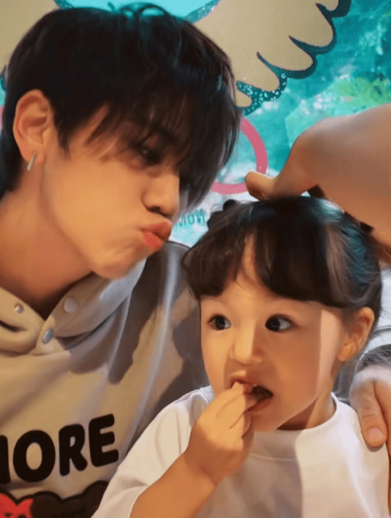 “香港顶流”姜涛突然发文称：“没错，我有女朋友了” 港媒称“认爱”的举动其实是在试水粉丝态度(图1)