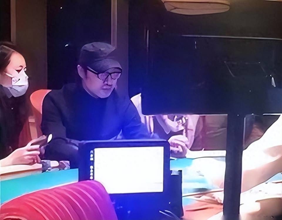 汪峰章子怡猝不及防官宣了离婚,直接冲上了热搜(图16) 汪峰章子怡猝不及防官宣了离婚,直接冲上了热搜(图16)