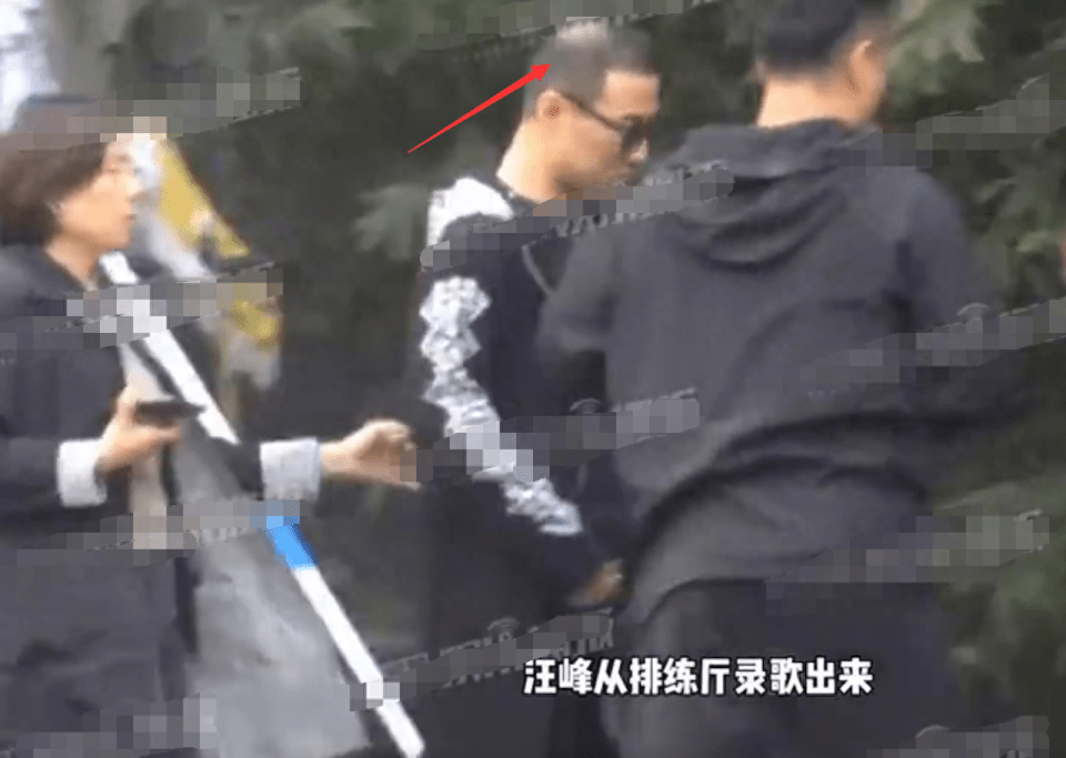 汪峰章子怡猝不及防官宣了离婚,直接冲上了热搜(图20) 汪峰章子怡猝不及防官宣了离婚,直接冲上了热搜(图20)