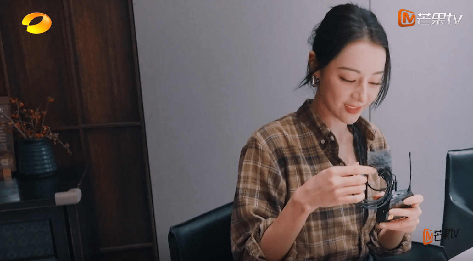 秦岚首次参加真人秀节目,虽然独居却是对精致生活有追求的女生(图5) 秦岚首次参加真人秀节目,虽然独居却是对精致生活有追求的女生(图5)