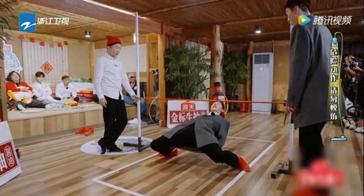 人气再度创高峰的杨洋加入《青春环游记3》,可谓释放了搞笑人天性(图7) 人气再度创高峰的杨洋加入《青春环游记3》,可谓释放了搞笑人天性(图7)