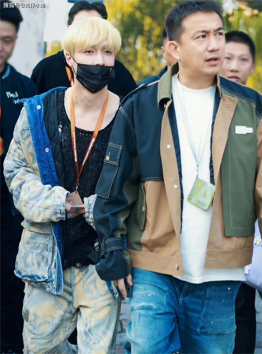 黄渤发文这就是乌镇男人帮,瞬间引发诸多节目老粉的回忆杀(图8) 黄渤发文这就是乌镇男人帮,瞬间引发诸多节目老粉的回忆杀(图8)