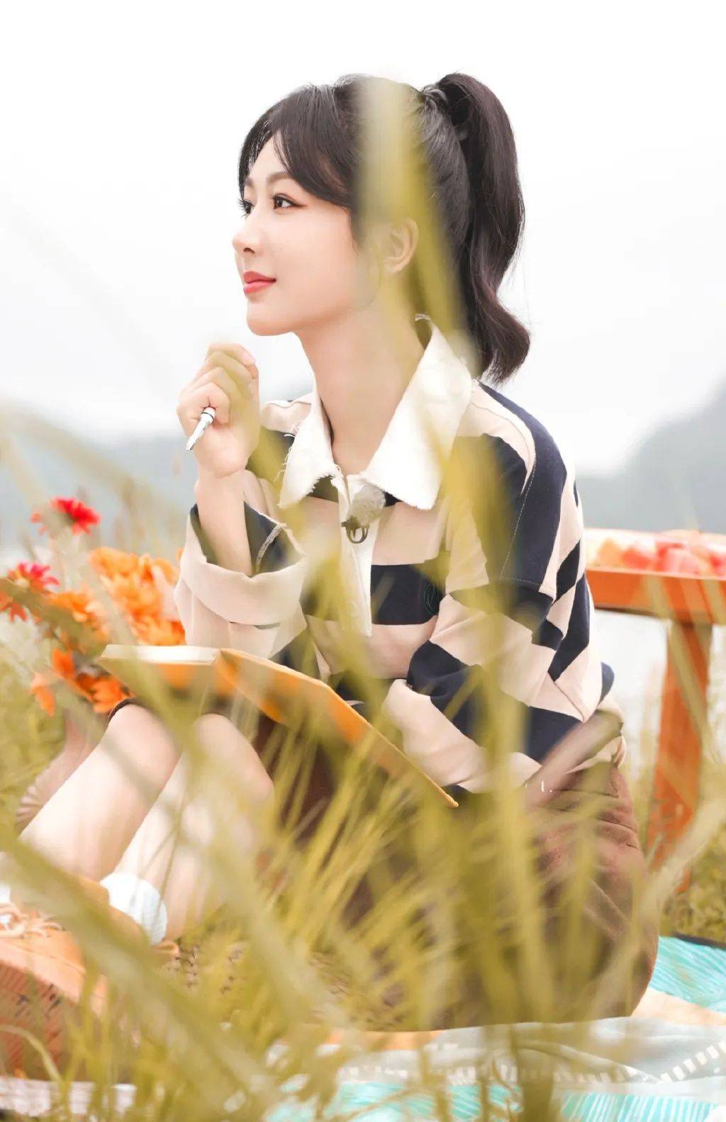 综艺《我们的美好生活》的美好生活上线仅仅两天,播放量已经过亿啦!(图5) 综艺《我们的美好生活》的美好生活上线仅仅两天,播放量已经过亿啦!(图5)