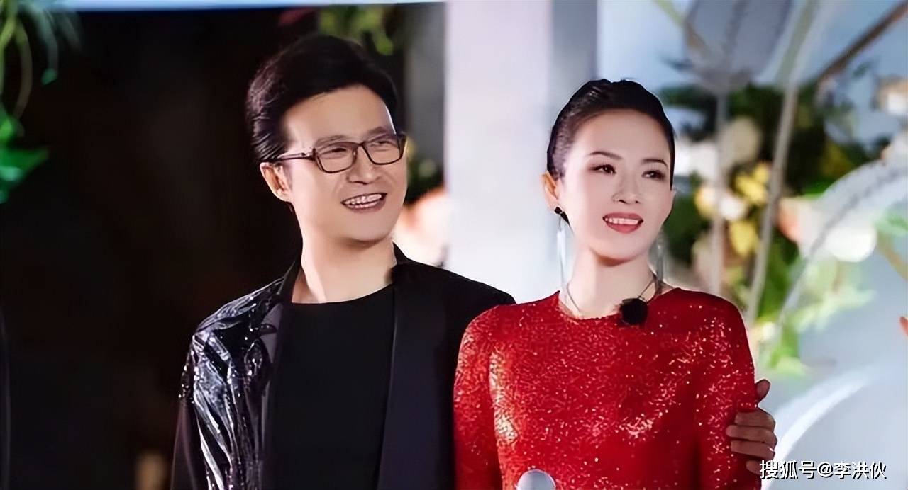 汪峰离婚,葛荟婕丝毫不掩饰激动和兴奋,在直播间放起《好运来》(图14) 汪峰离婚,葛荟婕丝毫不掩饰激动和兴奋,在直播间放起《好运来》(图14)