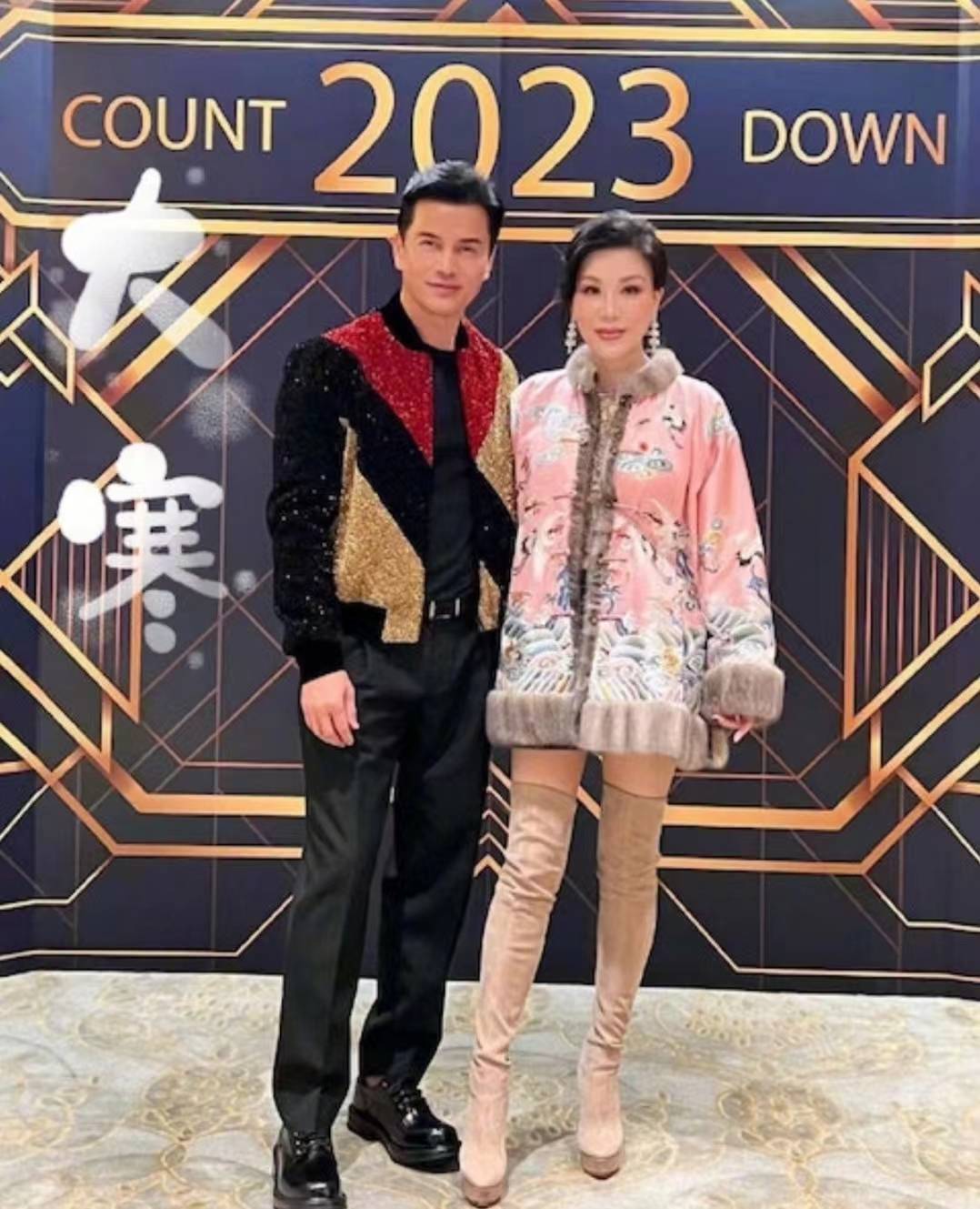 吕伟良老婆在社交平台上分享儿子的近照,瞬间引起网友们的关注以及讨论(图11) 吕伟良老婆在社交平台上分享儿子的近照,瞬间引起网友们的关注以及讨论(图11)