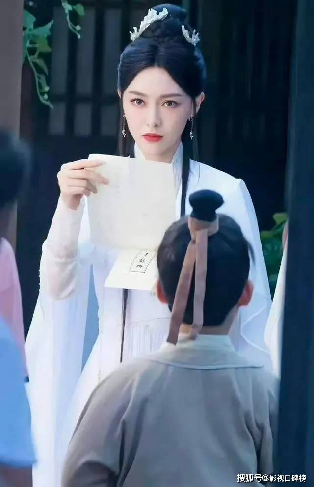 唐嫣新剧《念无双》官宣即遇冷 网友:妆造不好看(图4) 唐嫣新剧《念无双》官宣即遇冷 网友:妆造不好看(图4)