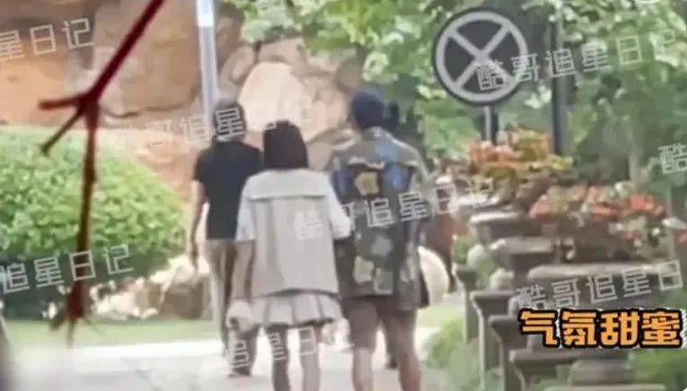 综艺《花少5》开播话题不断 明星成员集体现身北京环球影城(图11) 综艺《花少5》开播话题不断 明星成员集体现身北京环球影城(图11)