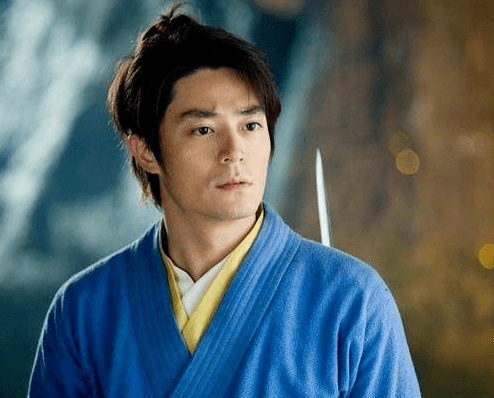 霍建华一家三口日本海边度假 林心如身材和之前一样苗条纤瘦(图4) 霍建华一家三口日本海边度假 林心如身材和之前一样苗条纤瘦(图4)