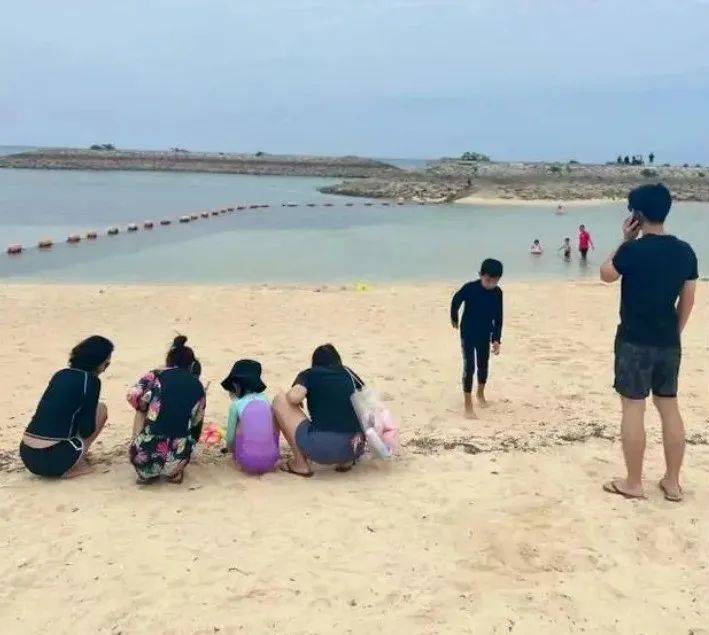 霍建华一家三口日本海边度假 林心如身材和之前一样苗条纤瘦(图10) 霍建华一家三口日本海边度假 林心如身材和之前一样苗条纤瘦(图10)