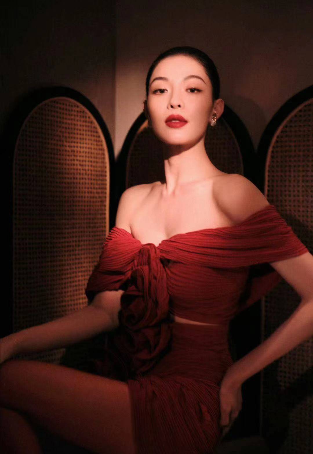 钟楚曦录制《我们的美好生活》 人美身材好 性格还很不错(图4) 钟楚曦录制《我们的美好生活》 人美身材好 性格还很不错(图4)