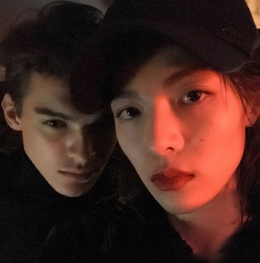 钟楚曦录制《我们的美好生活》 人美身材好 性格还很不错(图5) 钟楚曦录制《我们的美好生活》 人美身材好 性格还很不错(图5)