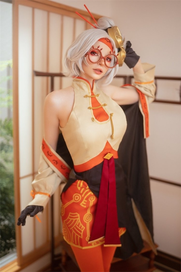 《生化危机4RE》阿什莉脸模和体模同框合照 给你的印象深刻吗?(图9) 《生化危机4RE》阿什莉脸模和体模同框合照:选左边还是右边