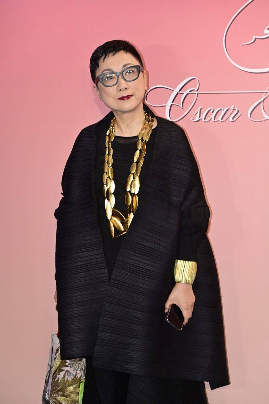 70岁的张艾嘉荣升“婆婆”,儿子王令尘与相恋7年的29岁内地超模游天翼举办盛大婚礼(图25) 70岁的张艾嘉荣升“婆婆”,儿子王令尘与相恋7年的29岁内地超模游天翼举办盛大婚礼(图25)