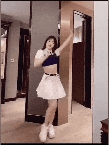 在娱乐圈走了一遭以后的姚安娜 气质发生了翻天覆地的变化(图7) 在娱乐圈走了一遭以后的姚安娜 气质发生了翻天覆地的变化(图7)