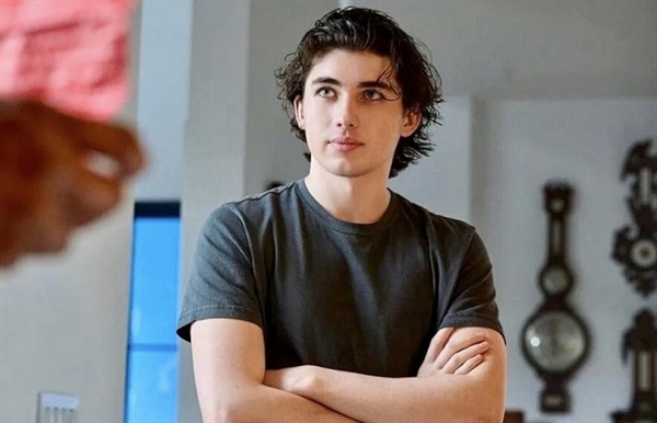 为何不让大家在末日地堡重聚?G.H.知道到底发生了什么吗?(图3) 《断网假期》的开放式结局