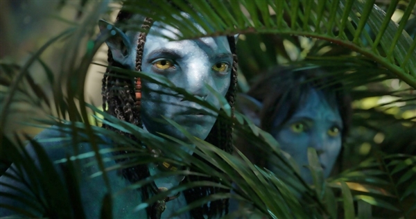 卡梅隆:《阿凡达3》后期制作在正轨上,能赶上2025年的圣诞档期(图2) 卡梅隆:《阿凡达3》能按时上映 角色刻画更有深度