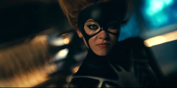 《蜘蛛夫人》新海报曝光 携手三位蜘蛛女亮相 命运如蛛网般联结所有人(图2) 《蜘蛛夫人》新海报曝光 蜘蛛夫人携三位蜘蛛女亮相