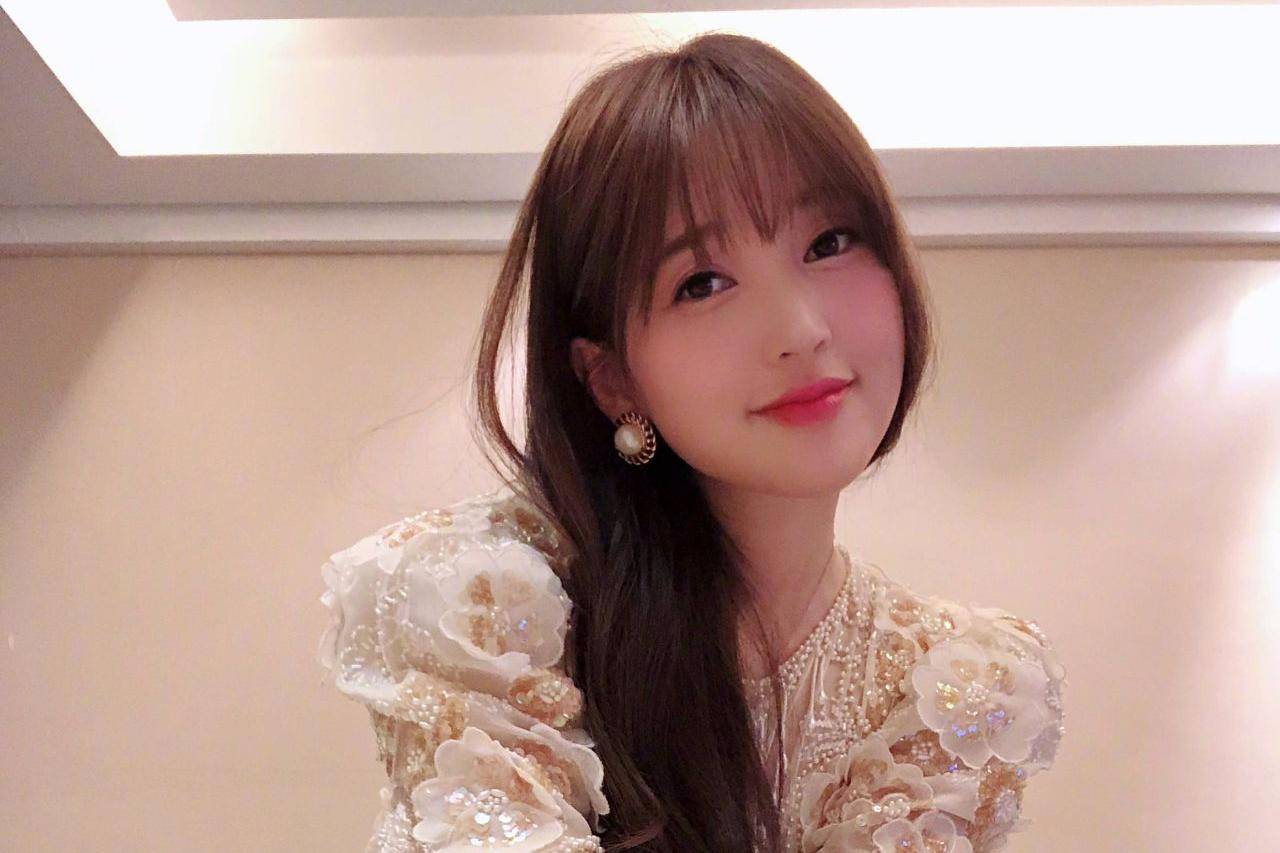 金莎和小男友参加活动不慎弄丢戒指发微博求助 粉丝:不如直接联系主办方(图2) 金莎和小男友参加活动不慎弄丢戒指发微博求助 粉丝:不如直接联系主办方(图2)