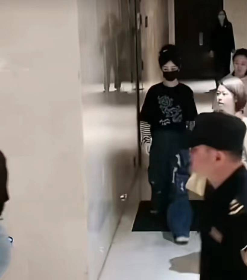 顶流王一博将亮相芒果台跨年演唱会带来自己的新歌首唱,,蔡依林将会连唱七首压轴登场(图6) 顶流王一博将亮相芒果台跨年演唱会带来自己的新歌首唱,,蔡依林将会连唱七首压轴登场(图6)