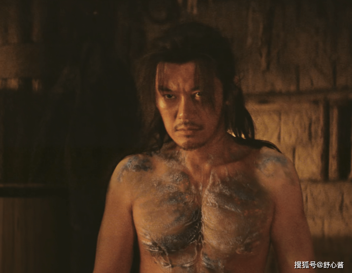 锦衣卫打怪兽?四舍五入形同空降,黄轩本轩都说“挺突然的”(图9) 锦衣卫打怪兽?四舍五入形同空降,黄轩本轩都说“挺突然的”(图9)