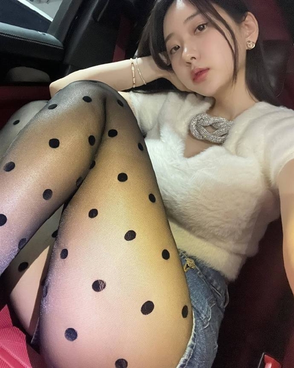 《星刃》女主Eve的体模演员曝光 性感火辣、身姿曼妙,迅速在网上引起热议(图10) 《星刃》女主Eve性感体模引热议:网友吐槽西方选角丑化