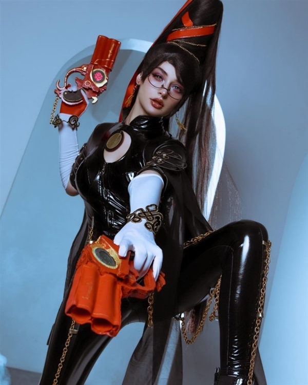 乌克兰美女Cos《博德之门3》影心 速度来欣赏下吧(图6) 乌克兰美女Cos《博德之门3》影心 身材过于火辣