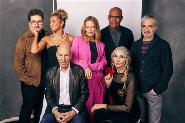 《星际迷航》重返大银幕 发行单位派拉蒙影业一直为Star Trek重返银幕寻找解决方案(图3) 《星际迷航》重返大银幕