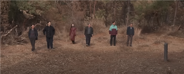 《破墓》唤起的民族情绪与历史记忆,让它在韩国乃至放映地区赢得了满屏好评(图5) 韩国拍了一部爱国主义鬼片