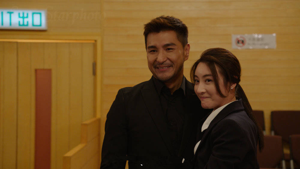 《逆天奇案2》首播:悍匪进入大城市,打起来,如入无人之境,从容的消失的无影无踪(图1) 《逆天奇案2》首播:悍匪进入大城市,打起来,如入无人之境,从容的消失的无影无踪(图1)