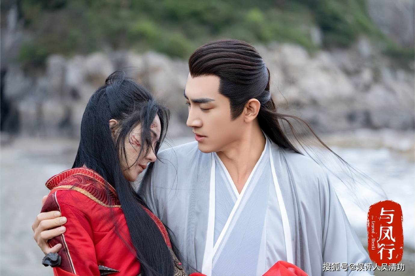 《与凤行》和《追风者》收视率对比,前者是后者的3倍多(图4) 《与凤行》和《追风者》收视率对比,前者是后者的3倍多(图4)