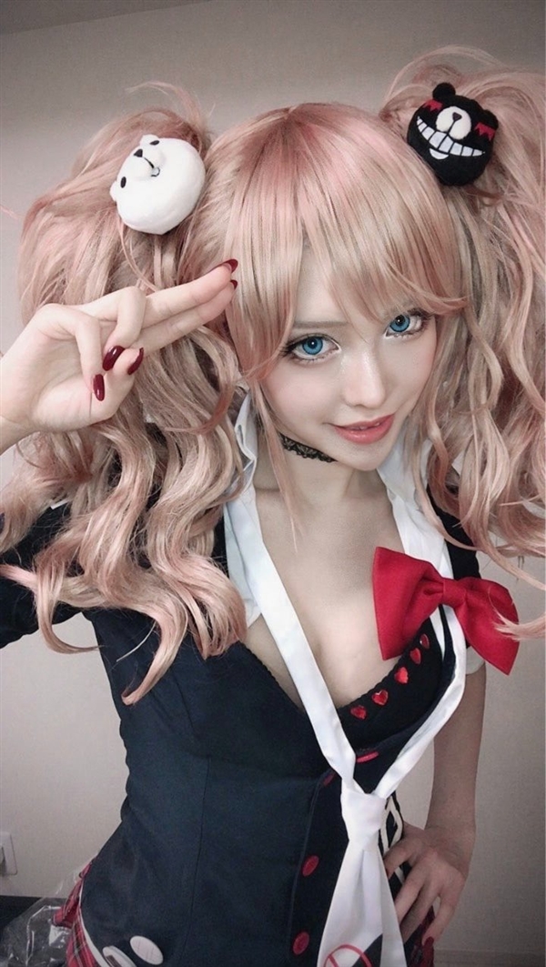 日本美女Cos《尼尔:机械纪元》A2,战损妆容很精致,氛围感十足,一起来欣赏下吧!(图14) 日本美女Cos《尼尔:机械纪元》A2:战损妆容很棒