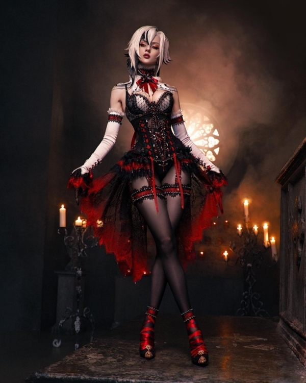 俄罗斯美女Cos《塞尔达》公主图,短裙秀出绝妙身材,一起来欣赏下吧(图9) 俄罗斯美女Cos《塞尔达》公主图:穿短裙秀绝妙身材