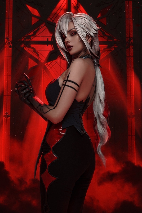 俄罗斯美女Cos《塞尔达》公主图,短裙秀出绝妙身材,一起来欣赏下吧(图18) 俄罗斯美女Cos《塞尔达》公主图:穿短裙秀绝妙身材