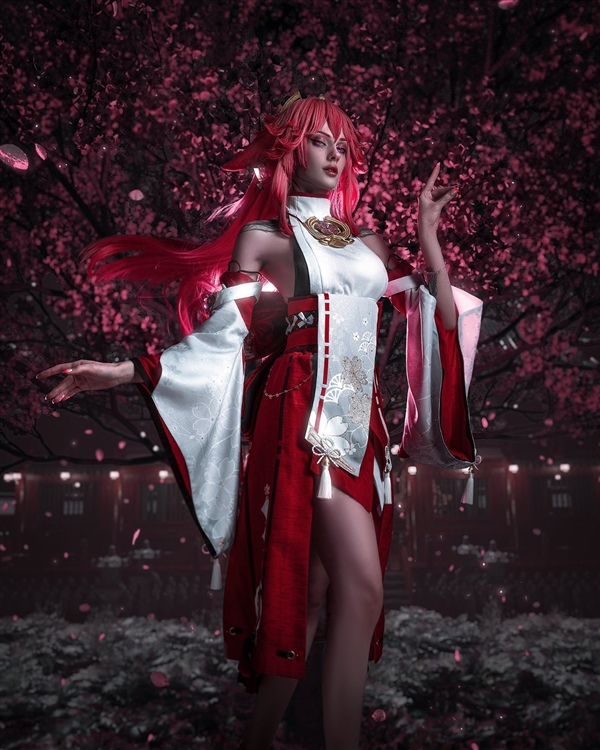 俄罗斯美女Cos《塞尔达》公主图,短裙秀出绝妙身材,一起来欣赏下吧(图22) 俄罗斯美女Cos《塞尔达》公主图:穿短裙秀绝妙身材