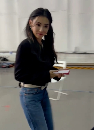 张柏芝神隐半年被传怀第4胎,被外界怀疑神隐是不是为了养胎(图1) 张柏芝神隐半年被传怀第4胎,被外界怀疑神隐是不是为了养胎(图1)