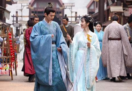 《卿卿日常》白敬亭结识偷吃女主先婚后爱,人设体弱多病的白敬亭则觉得自己才是美食担当(图1) 《卿卿日常》白敬亭结识偷吃女主先婚后爱,人设体弱多病的白敬亭则觉得自己才是美食担当(图1)