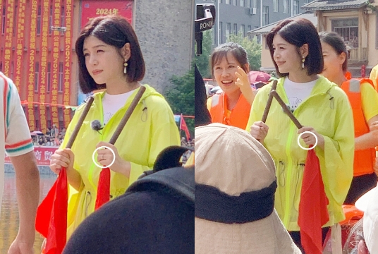 网友晒出陈妍希近照,左手无名指仍戴着婚戒,并没跟陈晓闹婚变(图1) 网友晒出陈妍希近照,左手无名指仍戴着婚戒,并没跟陈晓闹婚变(图1)