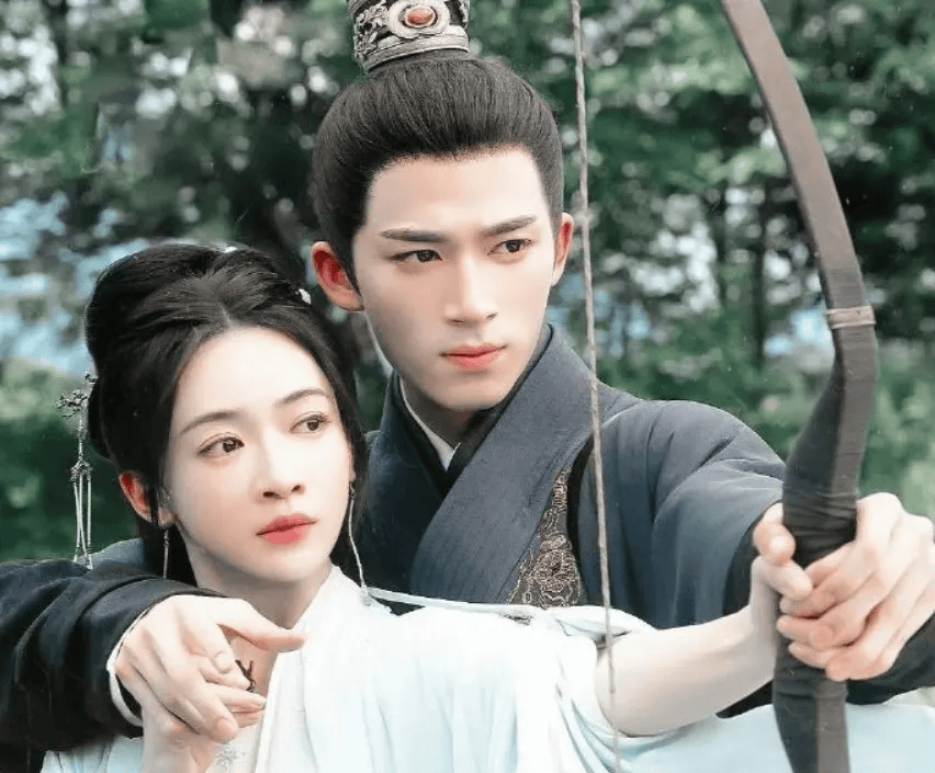 网传许凯新剧《火场追凶》的女主定了郑合惠子,郑合惠子被公司拖累了(图5) 网传许凯新剧《火场追凶》的女主定了郑合惠子,郑合惠子被公司拖累了(图5)