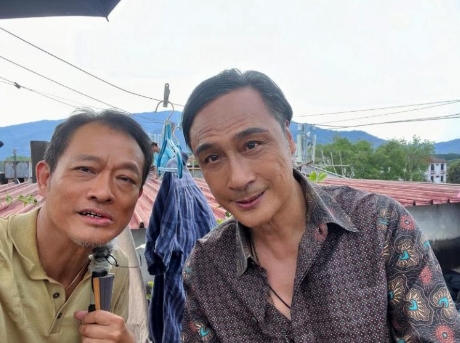 邓金煌《默杀》对戏吴镇宇,从极致紧张到淡定应对,整个过程犹如坐云霄飞车(图1) 邓金煌《默杀》对戏吴镇宇,从极致紧张到淡定应对,整个过程犹如坐云霄飞车(图1)