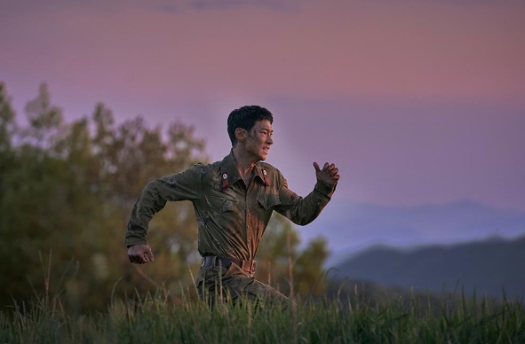 李帝勋《逃脱》为角色减重,激烈的奔跑也让膝盖韧带恶化(图1) 李帝勋《逃脱》为角色减重,激烈的奔跑也让膝盖韧带恶化(图1)