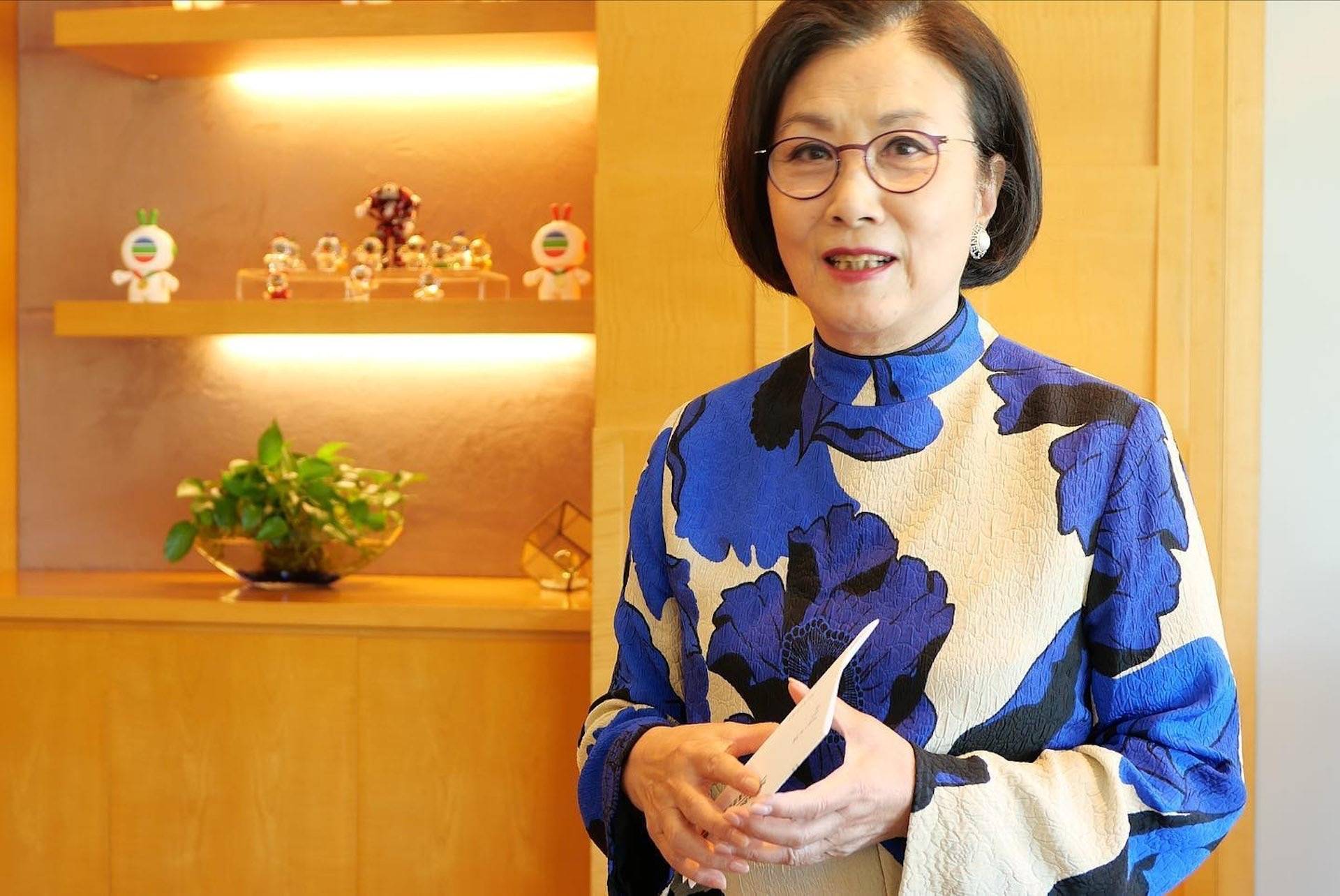 汪明荃迎来75岁生日,在社交平台上晒出与家人一同庆祝生日的照片(图4) 汪明荃迎来75岁生日,在社交平台上晒出与家人一同庆祝生日的照片(图4)