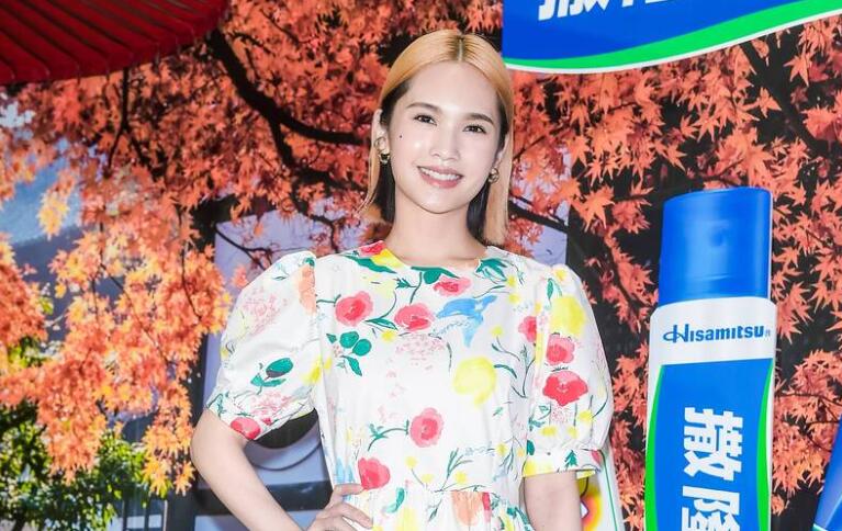 杨丞琳的“LIKE A STAR”世界巡回演唱会新加坡站紧急宣布取消(图1) 杨丞琳的“LIKE A STAR”世界巡回演唱会新加坡站紧急宣布取消(图1)