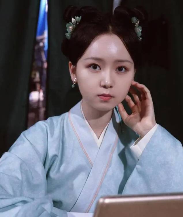 因为电影《红楼梦》,“00后小戏骨”演绎的《小戏骨红楼梦》翻红了(图5) 因为电影《红楼梦》,“00后小戏骨”演绎的《小戏骨红楼梦》翻红了(图5)