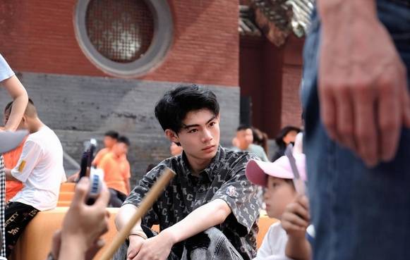 因为电影《红楼梦》,“00后小戏骨”演绎的《小戏骨红楼梦》翻红了(图6) 因为电影《红楼梦》,“00后小戏骨”演绎的《小戏骨红楼梦》翻红了(图6)