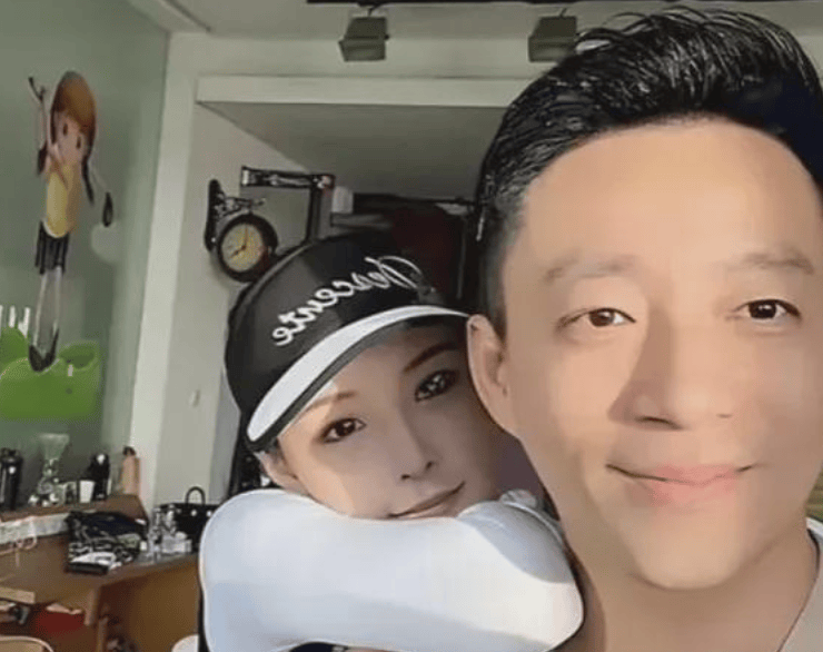 汪小菲一家的连续剧又开始更新了,这次主角是他的前女友张颖颖(图1) 汪小菲一家的连续剧又开始更新了,这次主角是他的前女友张颖颖(图1)