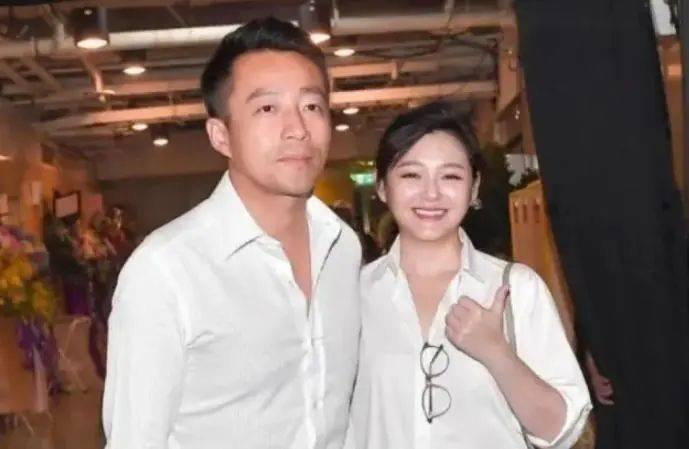 汪小菲一家的连续剧又开始更新了,这次主角是他的前女友张颖颖(图26) 汪小菲一家的连续剧又开始更新了,这次主角是他的前女友张颖颖(图26)