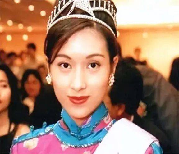 上海首富周正毅前妻终于透露掌掴杨恭如内幕:被嚣张态度气到,明明是“小三”却言语挑衅(图11) 上海首富周正毅前妻终于透露掌掴杨恭如内幕:被嚣张态度气到,明明是“小三”却言语挑衅(图11)